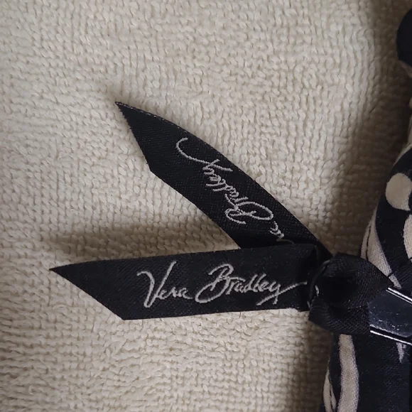 Vera Bradley Black and Ivory Crossbody Bag 12in X 13in - Picture 3 of 3